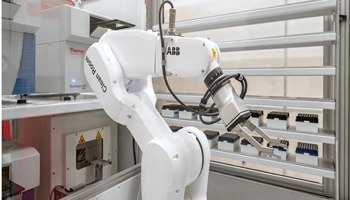 ABB robots help tackle COVID by automating neutralizing antibody test for research and diagnostics