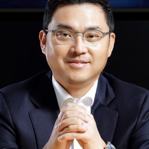 William Junghoon Ryu