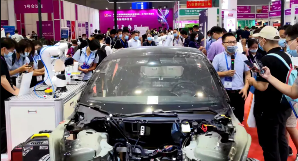DOBOT Solutions Drive the Transformation of Auto Smart Manufacturing- Demo on Tesla Disassembly