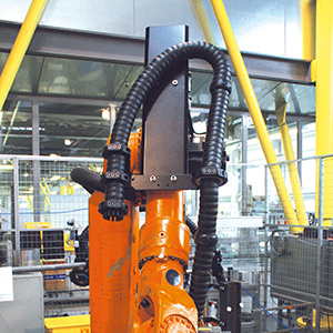 Image of triflex® RS dresspack compact universal module for industrial robots