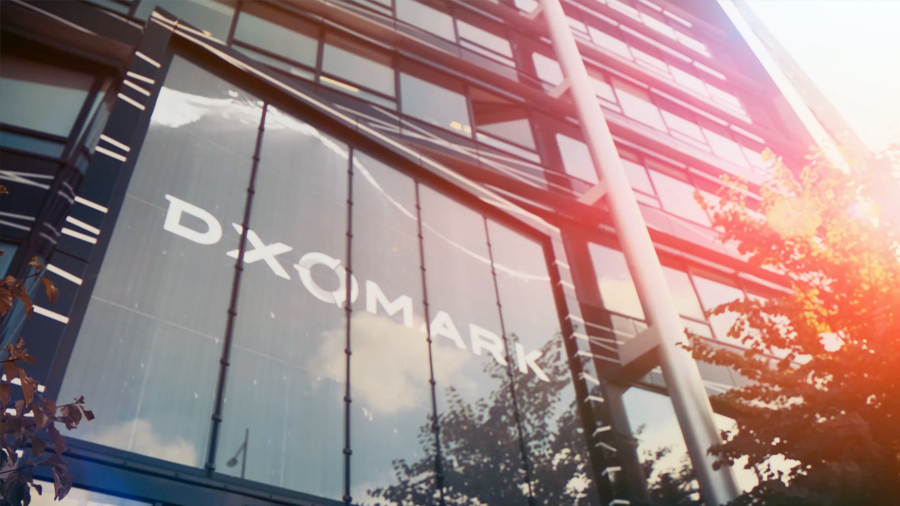 DXOMARK Benchmarks Displays Under User Conditions with Radiant