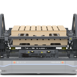 AMR with Conveyor and Pallet Management Image