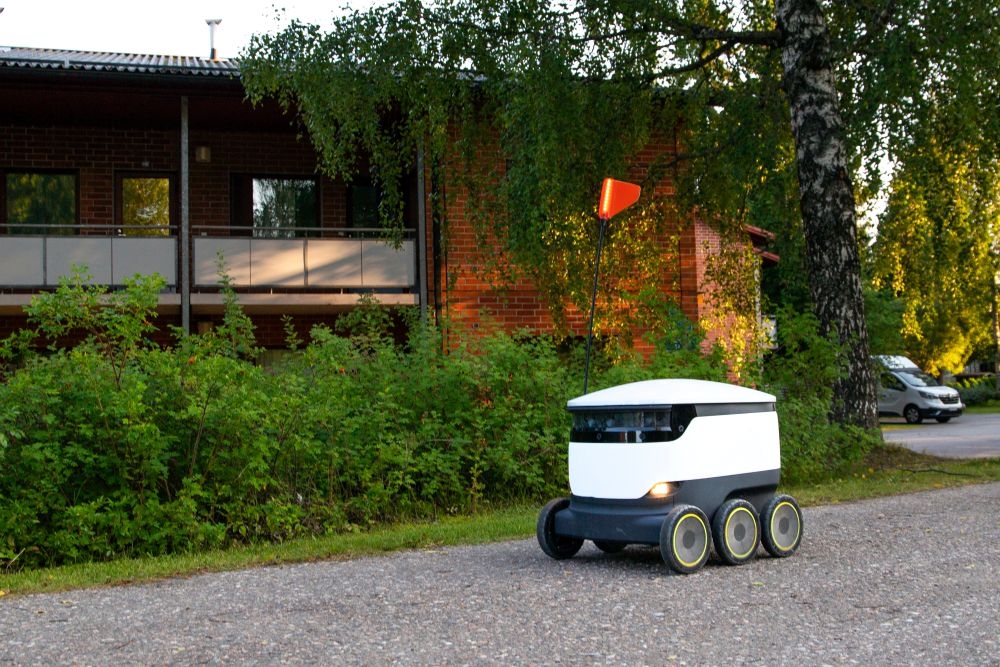 Physical AI in Robotics: Teaching Robots to Learn and Adapt