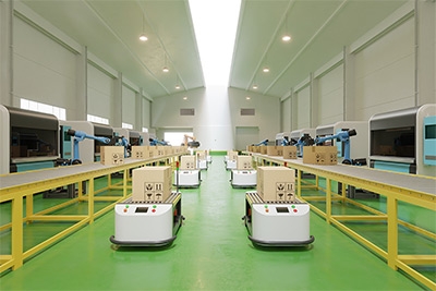 Solving Robot Interoperability Issues in Industry 4.0 Manufacturing