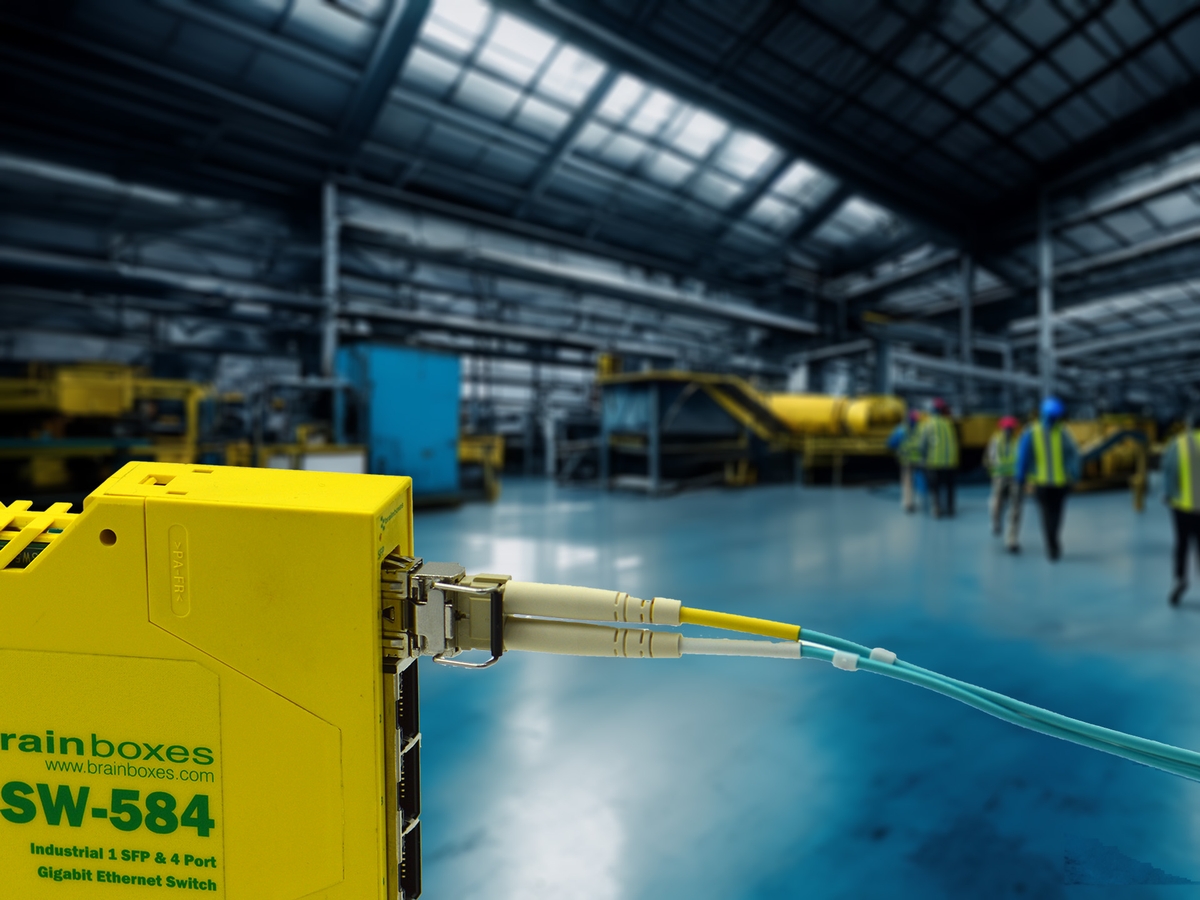SFP: Complete guide to Small Form-Factor Pluggable: 7 things you need to know image