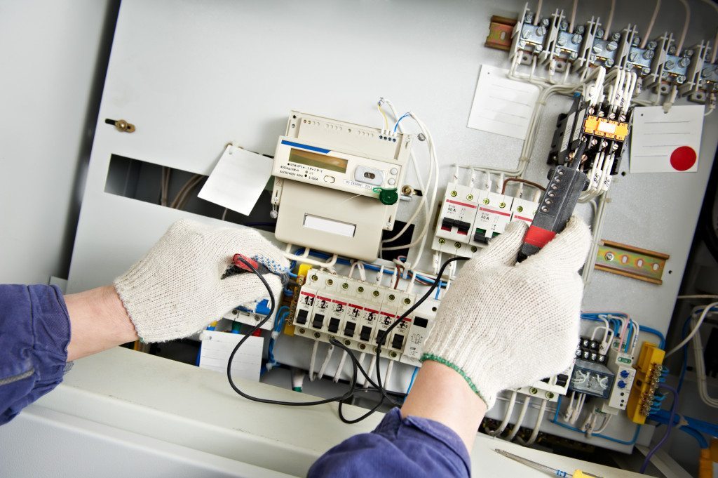 What Powers Industrial Automation and the Use of Robots