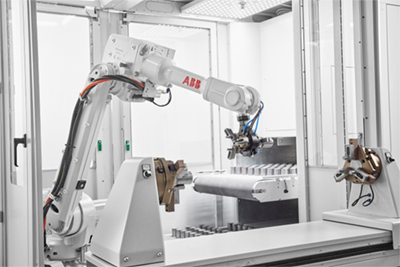 ABB’s FlexLoader M Conveyor is a modular machine tending cell that increases machine tool utilization by as much as 60 percent while reducing operational costs. Credit: ABB 