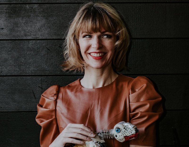 Kate Darling author headshot