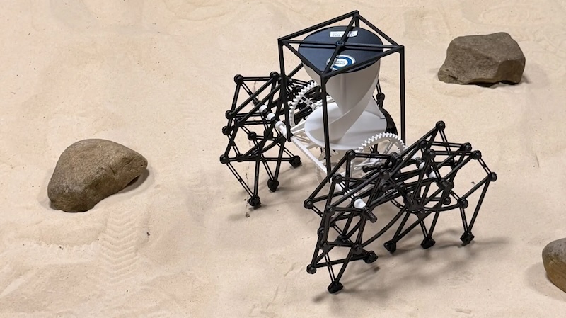 Wander Robot in Sand