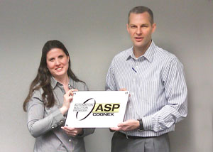 Cognex Signs 400th Channel Partner - Cristina Fein, Channel Program Manager at Cognex, presents Electrical Equipment Company of Richmond, Virginia, USA&mdash;Cognex&rsquo;s 400th channel partner&mdash;with a Cognex Automation Solution Providers (ASP) plaque.