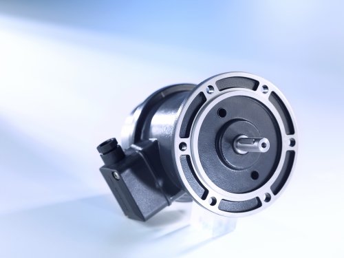 Baumer Hübner tacho generators with LongLife technology feature a commutator-embedded silver track. LongLife tacho generators deliver excellent signal quality for high dynamic control, unrivalled robustness and unmatched long service life.