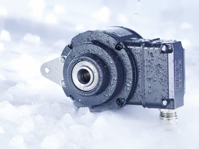 Picture: Incremental encoders of the HOG10 series are considered the benchmarking reference for HeavyDuty encoders. Thanks to the proven HeavyDuty design, bearings at both shaft ends and ultra-robust sensing they guarantee maximum system uptime even under toughest ambient conditions.