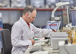 Separating production with social distancing and staggered shifts serves to protect employees and ensures full-capacity production.