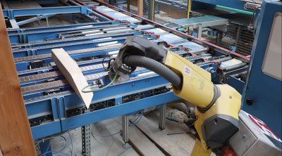 Scan of a beam placed by the production system in front of the robot with an oblique cut.