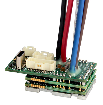 The FM060-25-CM is part of a new breed of micro-sized, high-power servo drives from ADVANCED Motion Controls.