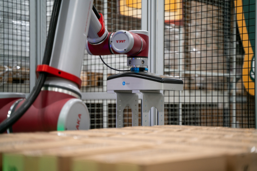 Palletizing system, powered by OnRobot's D:PLOY platform