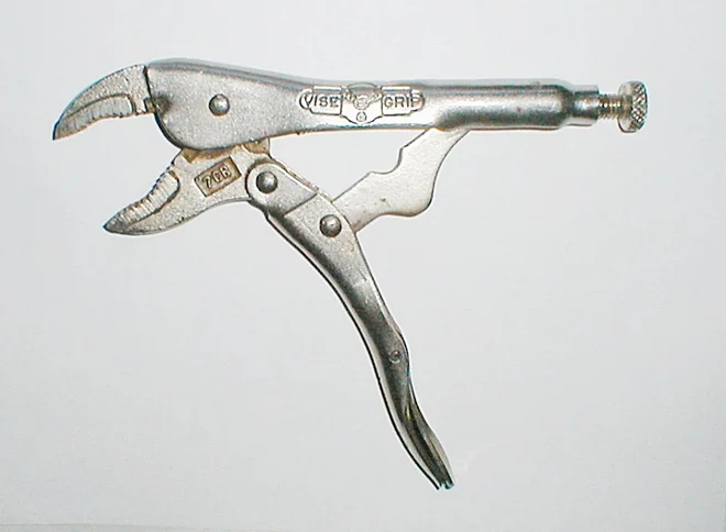 picture of locking pliers
