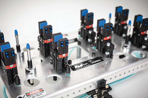 eoat with grippers and plate clamps