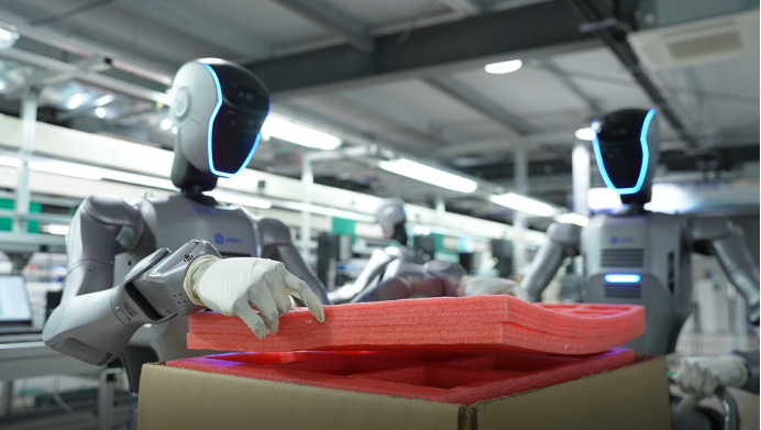DOBOT Atom Worked in Cross-Scenario Multi-task Industrial Application