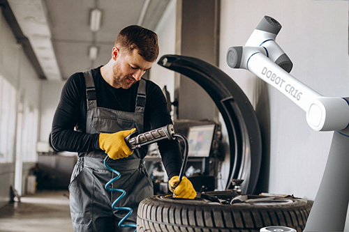 Collaborative robots protect workers in automotive industry