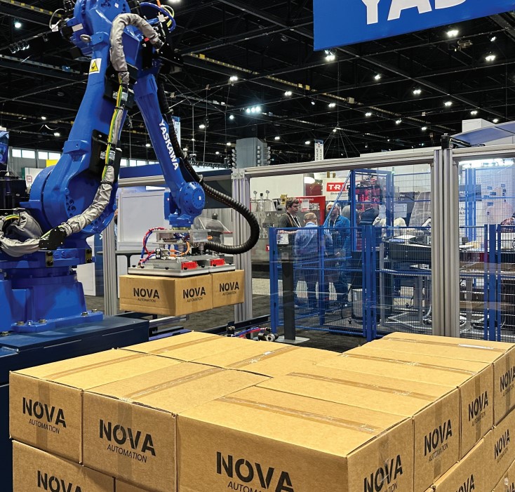 palletizing robot at tradeshow
