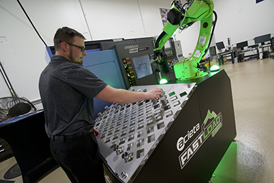 With a collaborative machine-loading cell, FastLOAD CR2000 by Acieta can help you address key business challenges fast. FastLOAD CR2000 is an excellent option for companies looking to maximize efficiency with automation and can integrate with solutions that include the FANUC collaborative robot.