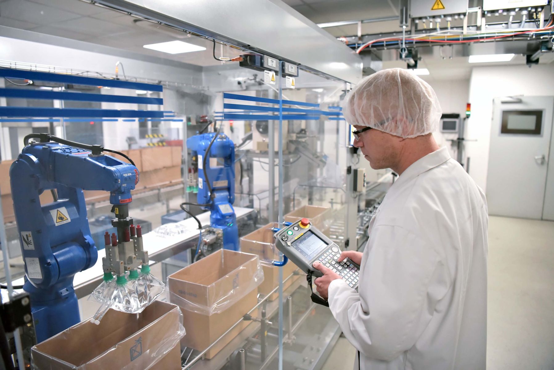 How Collaborative Robots Are Being Used in Pharma