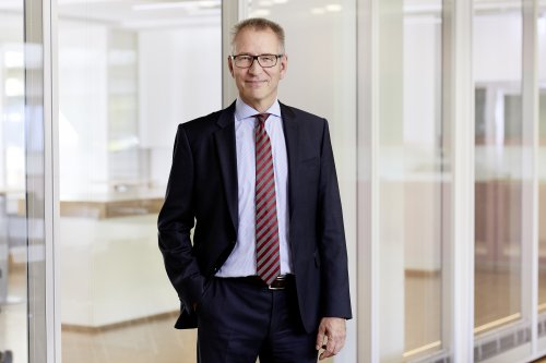 Ulrich Balbach, CEO at Leuze, looks focused into the future.