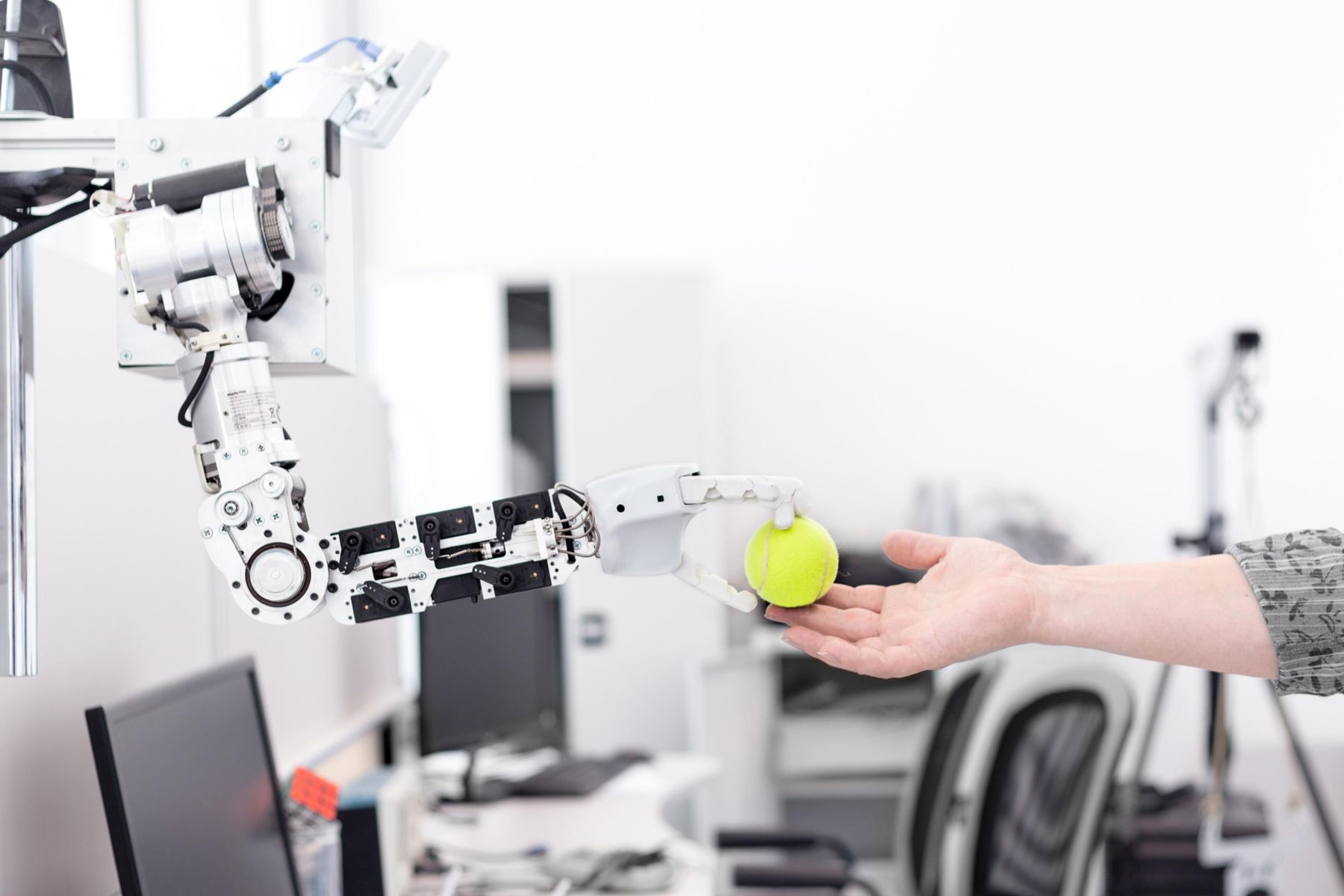 Today’s Technological Innovations in Collaborative Robots